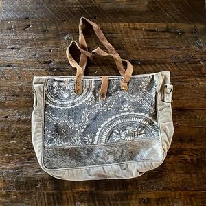 Myra tote bag